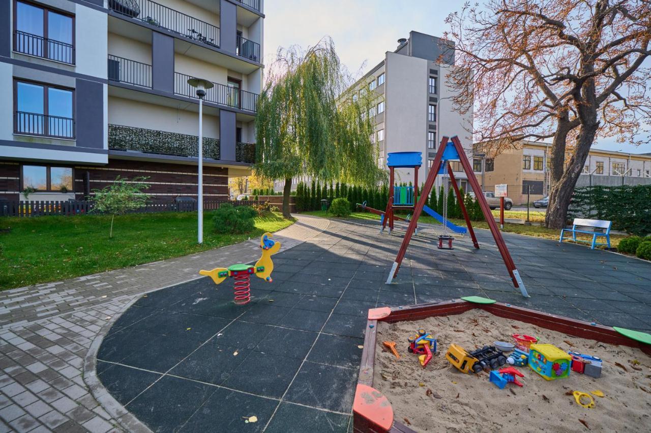 Apartment Wroclaw Krakowska With Balcony And Free Garage By Noclegi Renters ภายนอก รูปภาพ