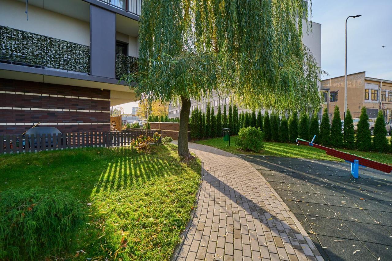 Apartment Wroclaw Krakowska With Balcony And Free Garage By Noclegi Renters ภายนอก รูปภาพ